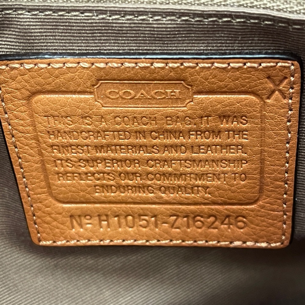 VINTAGE Coach Soho Y2K Pink Signature C Leather Shoulder Bag Very Rare - Picture 2 of 13